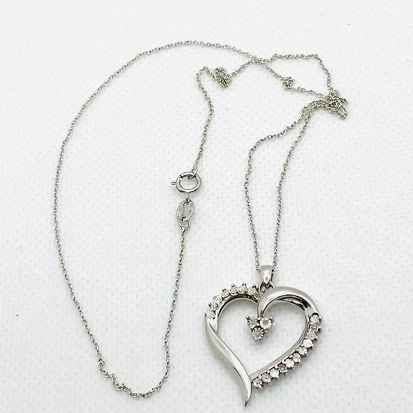 925 Sterling Heart Necklace Pendant with 5 Diamonds Fine Jewelry